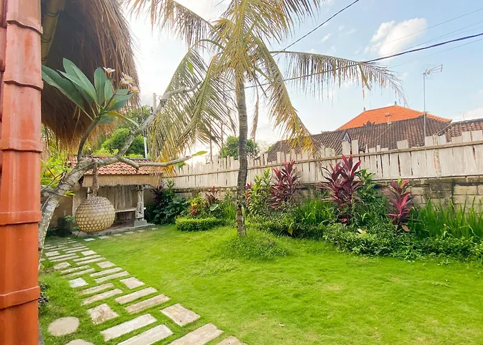 Umah Suta Sari Guest house *